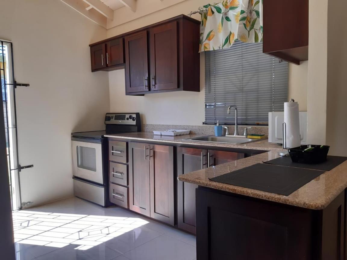 Bing'S Home Away From Home โอโชรีโอส ภายนอก รูปภาพ